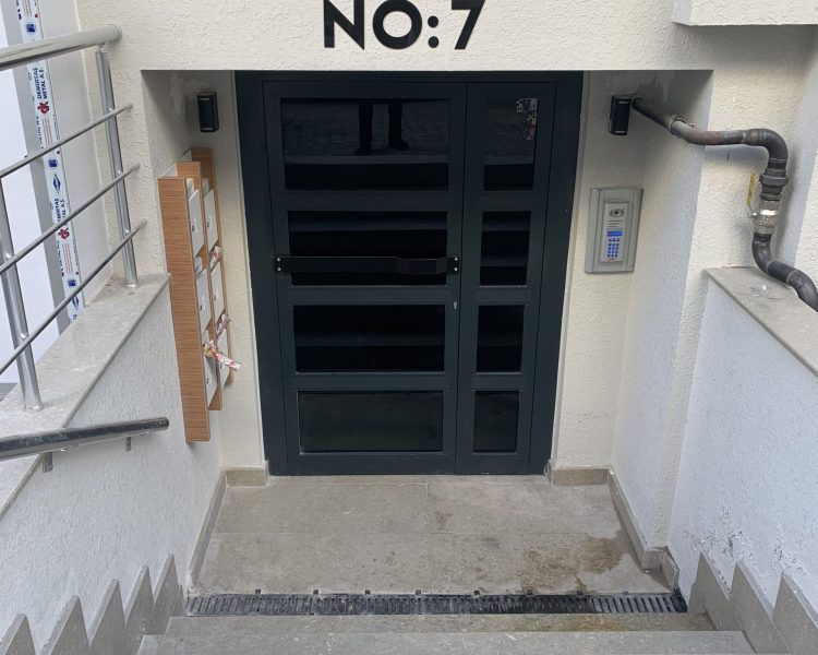 Turan-Aktaş Apartmanı